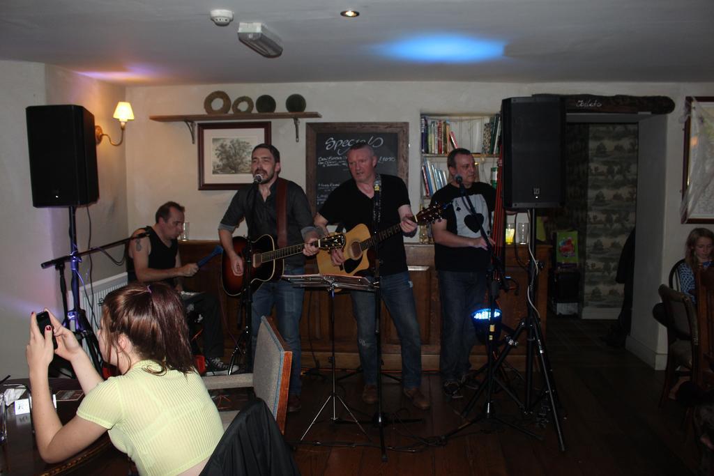 The Boot Inn エクステリア 写真